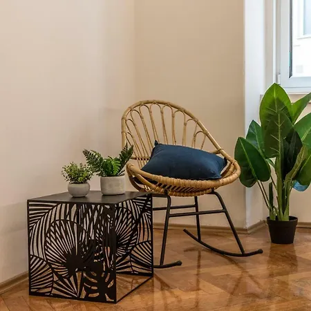 Elegante Da 6 Blu&oro Apartment *