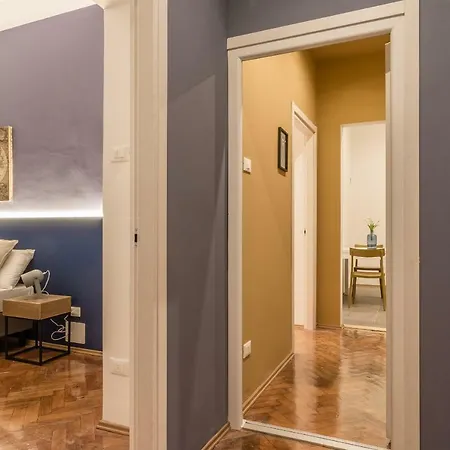 Elegante Da 6 Blu&oro * Triest