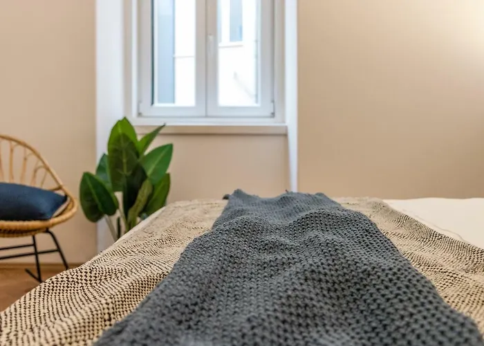 Appartement Elegante Da 6 Blu&oro Triëst